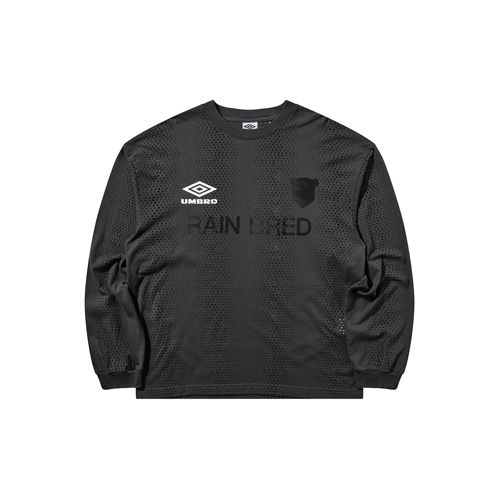 Umbro Rain Bred long-sleeve T-shirt in washed black with graphic front design