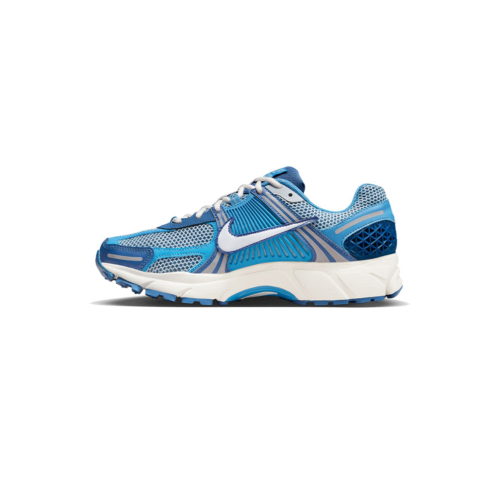 Nike Zoom Vomero 5 - Worn Blue - Crowdless