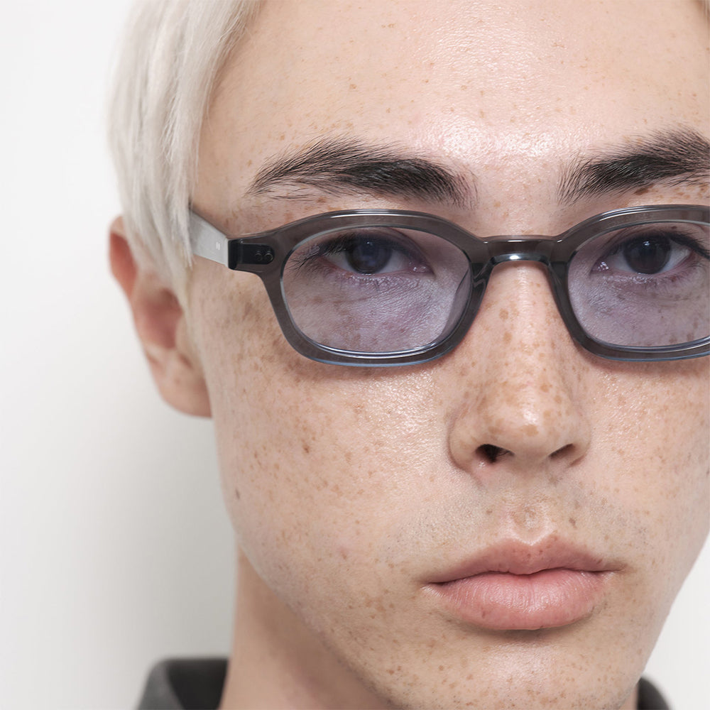 Akila Ceres - 2529 33 22 - Crowdless