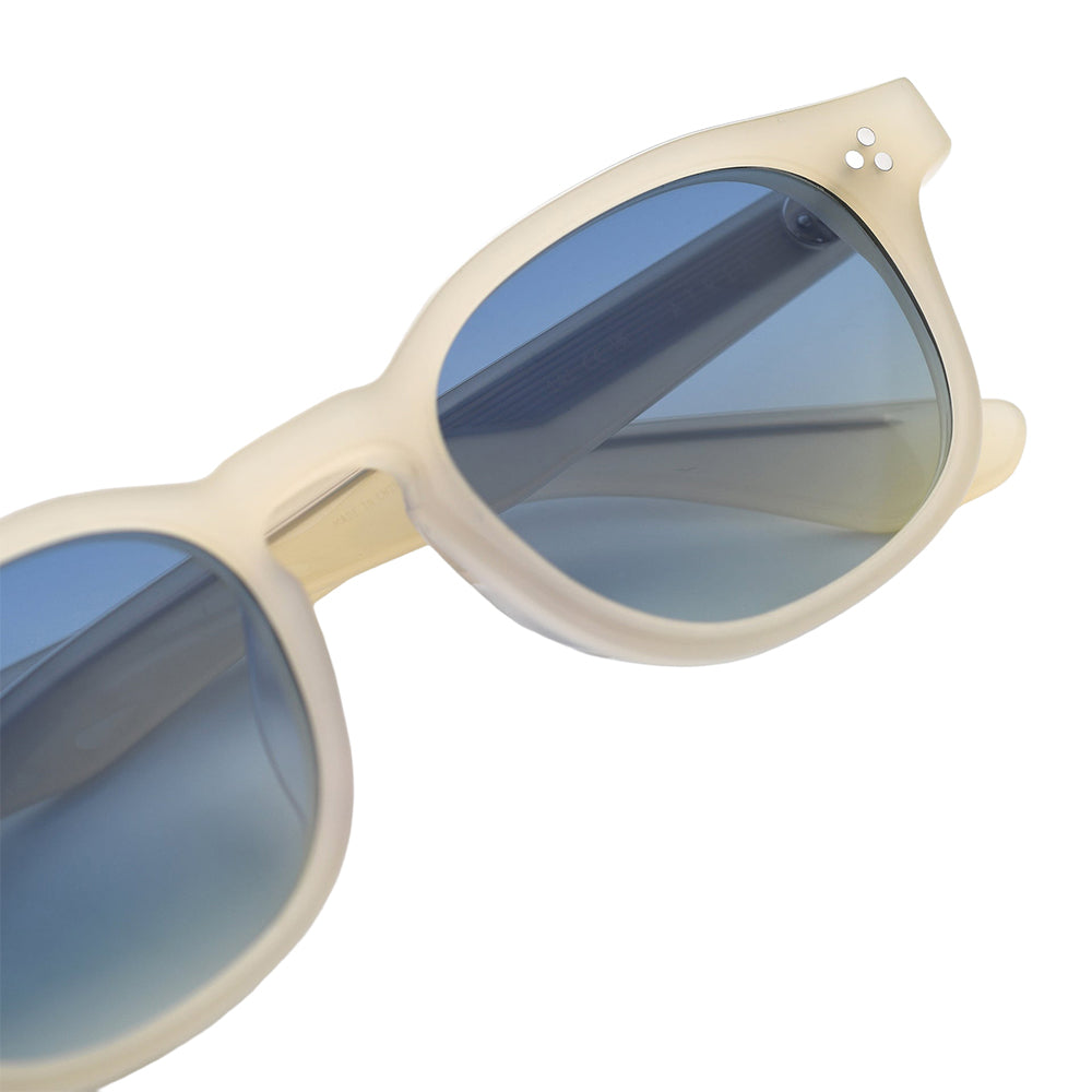 Akila Atria - 2530 79 25 - Crowdless