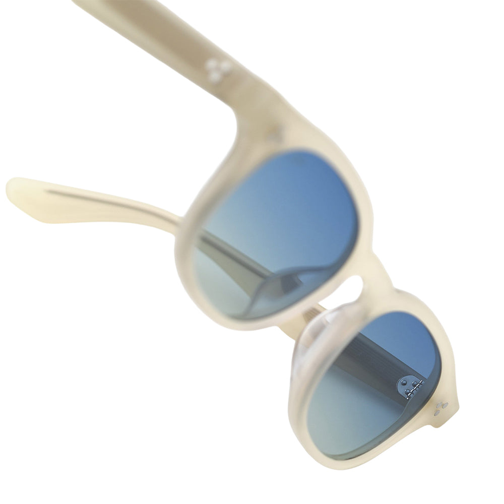 Akila Atria - 2530 79 25 - Crowdless