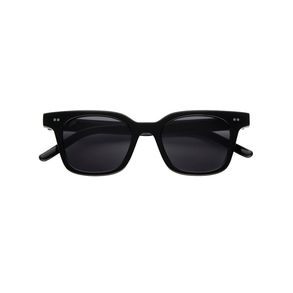 Akila Hi-Fi - 2409 01 01 - Crowdless