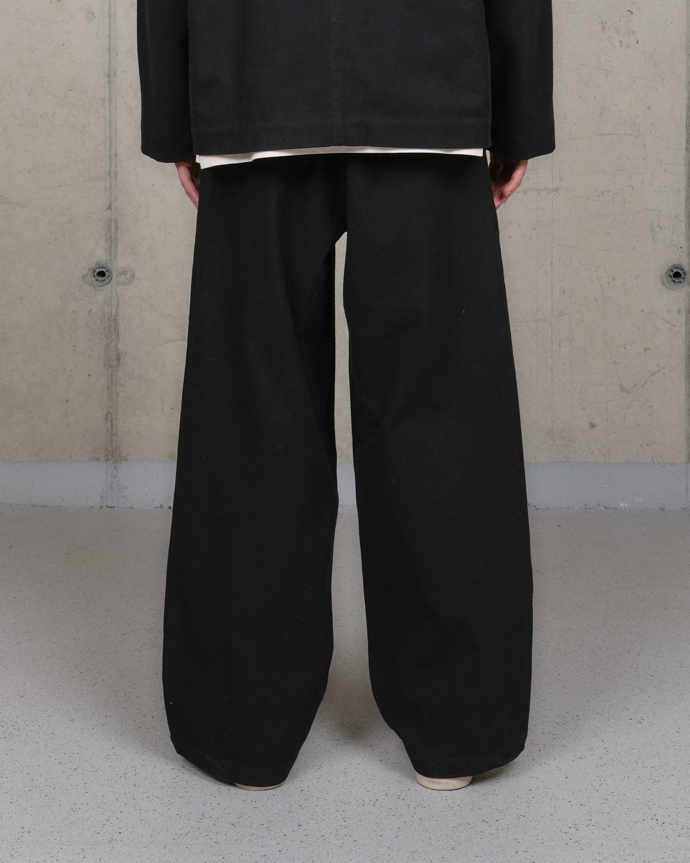 Story mfg Fenn Trousers - Black Slub - Crowdless