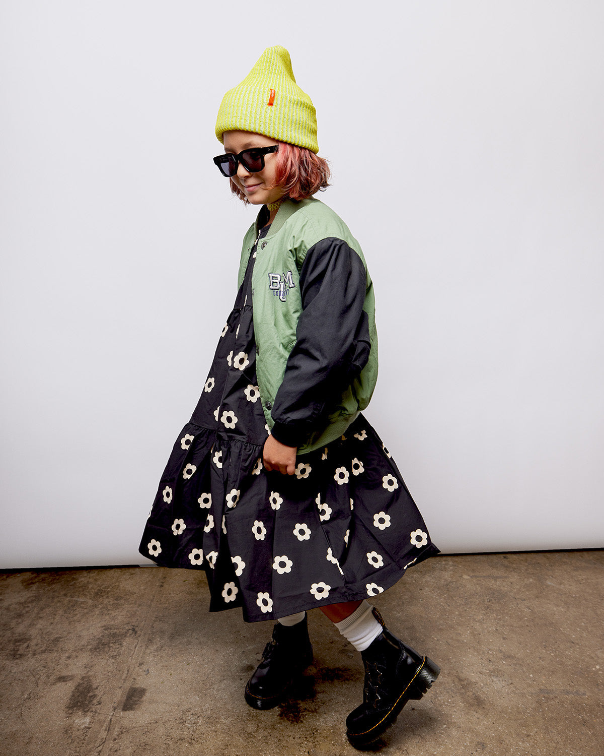 Akila Analogue Kids - 1923 01 01 k - Crowdless